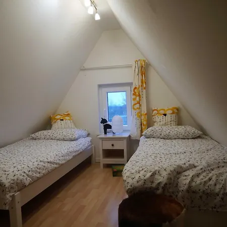 E13 Reetdachhaus 