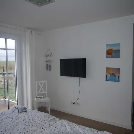E13 Reetdachhaus 