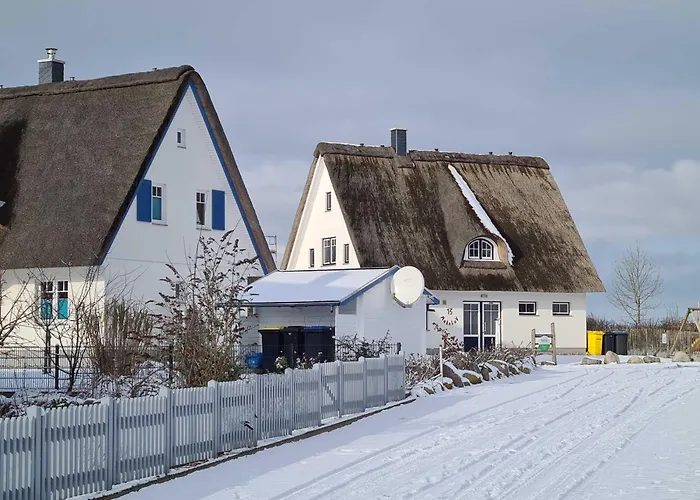 E13 Reetdachhaus 