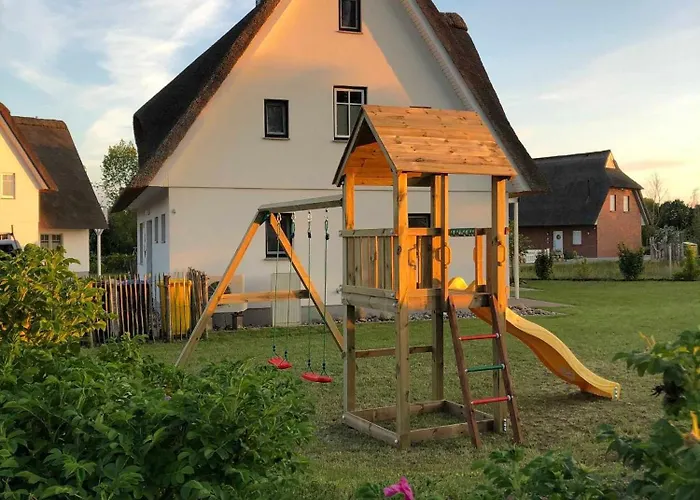 E13 Reetdachhaus 
