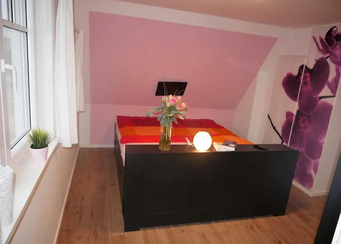 E13 Reetdachhaus 